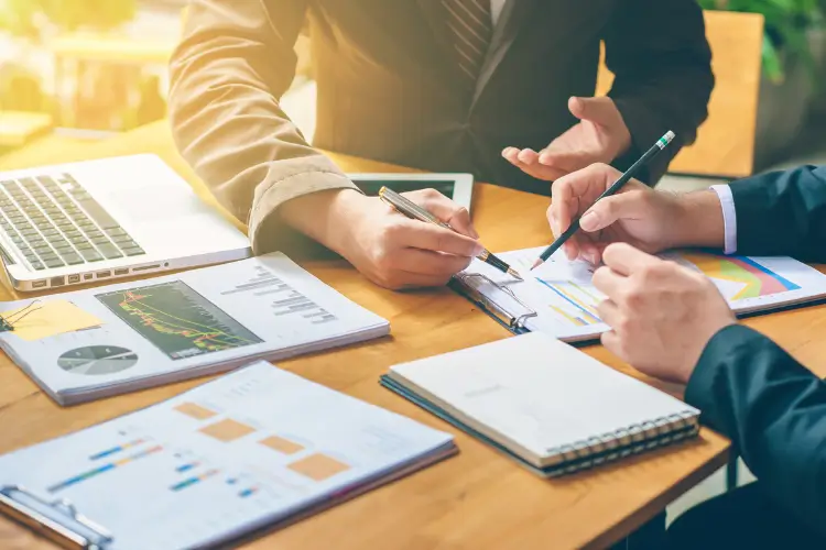 build a courier business plan