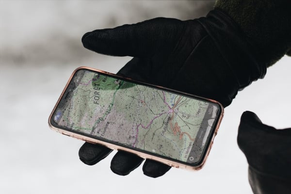 How GPS Tracking Works: Guide for Delivery Ops image