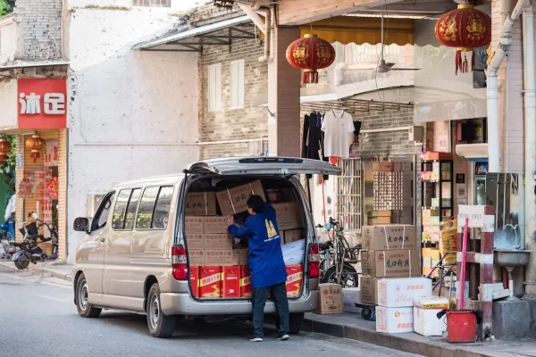 How to Implement a Free Shipping Approach Without Compromising Your Profits image